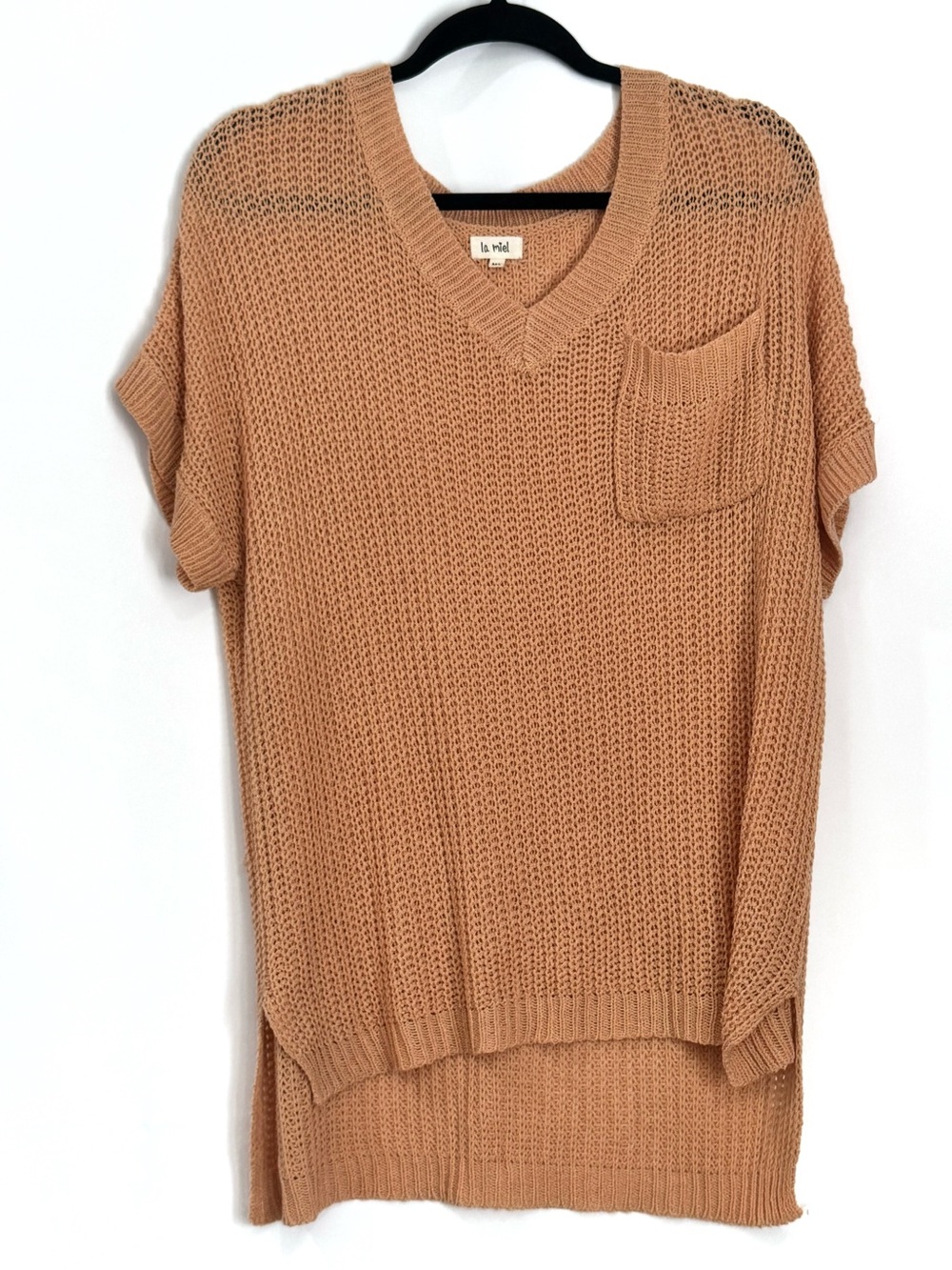 La Miel Pullover Sweater Womens Medium Coral Short Sleeve V Neck High Low Hem